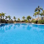 Exclusive Townhouse In Plaza Del Duque Close To The Адехе