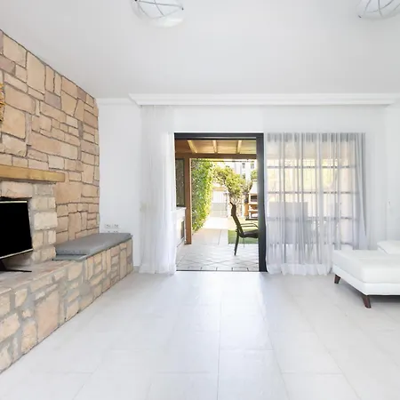 Дом отдыха Exclusive Townhouse In Plaza Del Duque Close To The