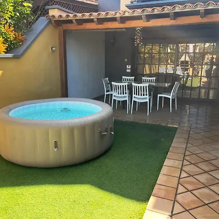 Дом отдыха Exclusive Townhouse In Plaza Del Duque Close To The *